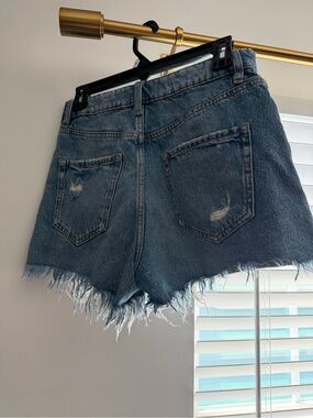 Zara Classic High-Waist Frayed Hem Denim Shorts - Blue